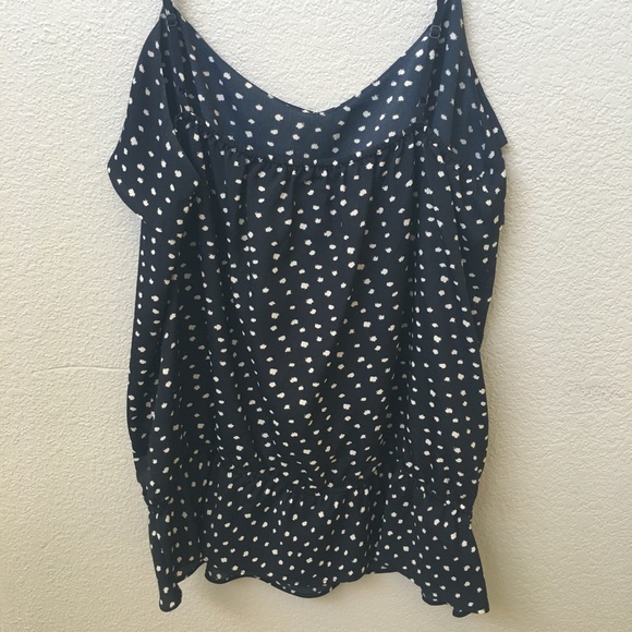 Gap tank top size large - Picture 4 of 4